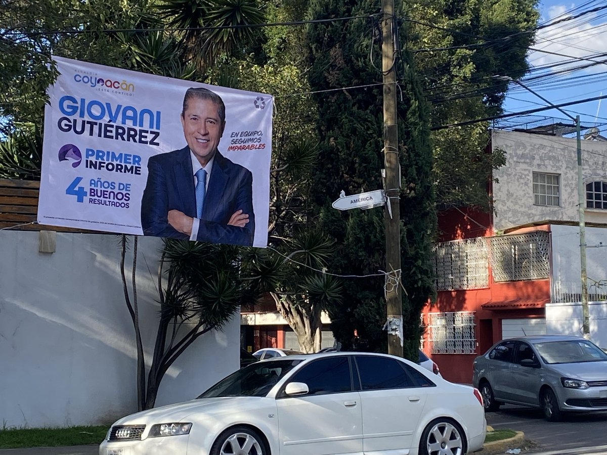mata_claudia's tweet photo. Abro 🧵 @AccionNacional @JorgeRoHe @diputadospan @PRI_Nacional @alitomorenoc NO pueden permitir seguir perdiendo las pocas alcaldías q les quedan por el mal desempeño de alcaldes como el que tienen en @Alcaldia_Coy , está poniendo la alcaldía prácticamente para que gane morena, https://t.co/YqZPgfWstS