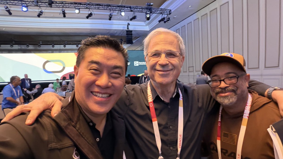 R “Ray” Wang 王瑞光 #Cupertino #AI #Energy R.NFT tweet media