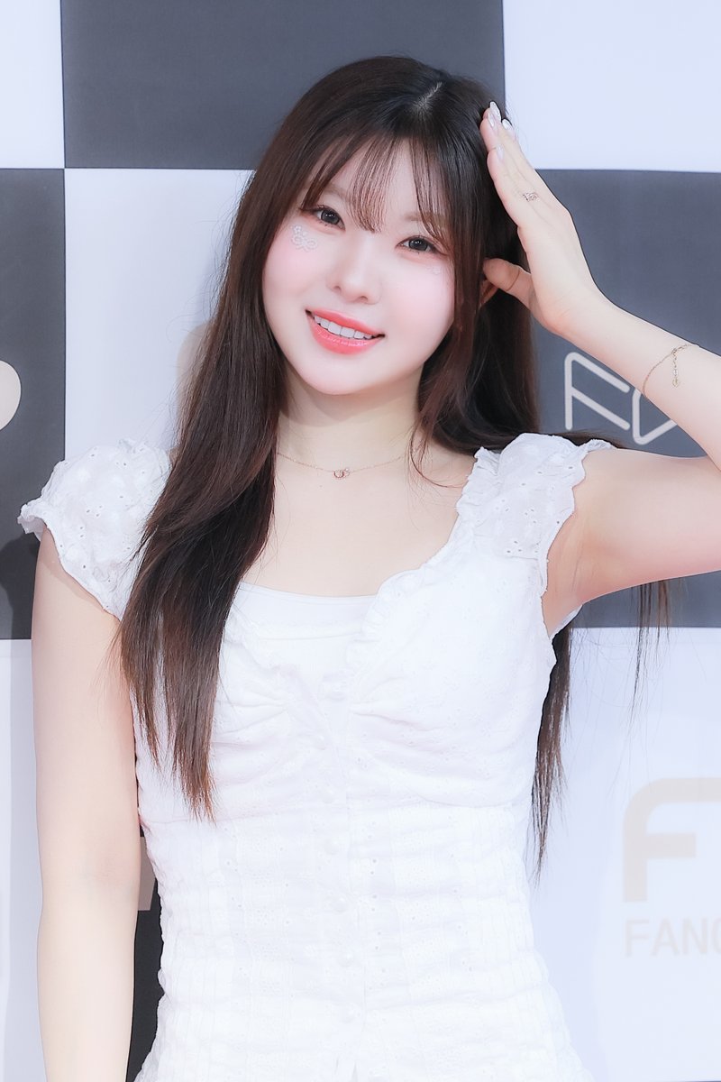 너무 보고싶고 그립워,,😭

#아일리원 #ILY1 #アイリーワン 
#나유 #NAYU #ナユ