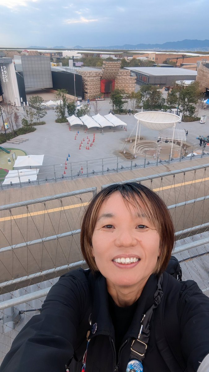 みなさーん‼️万博終わりました✨
一夜明けて、朝日昇る大屋根の上から。

たーくさんの人に会えて、いーっぱい色んな経験ができました。
万博に関われて本当に良かった。
めっちゃ楽しかったです。
やりきりました🌞

ありがとう～😆