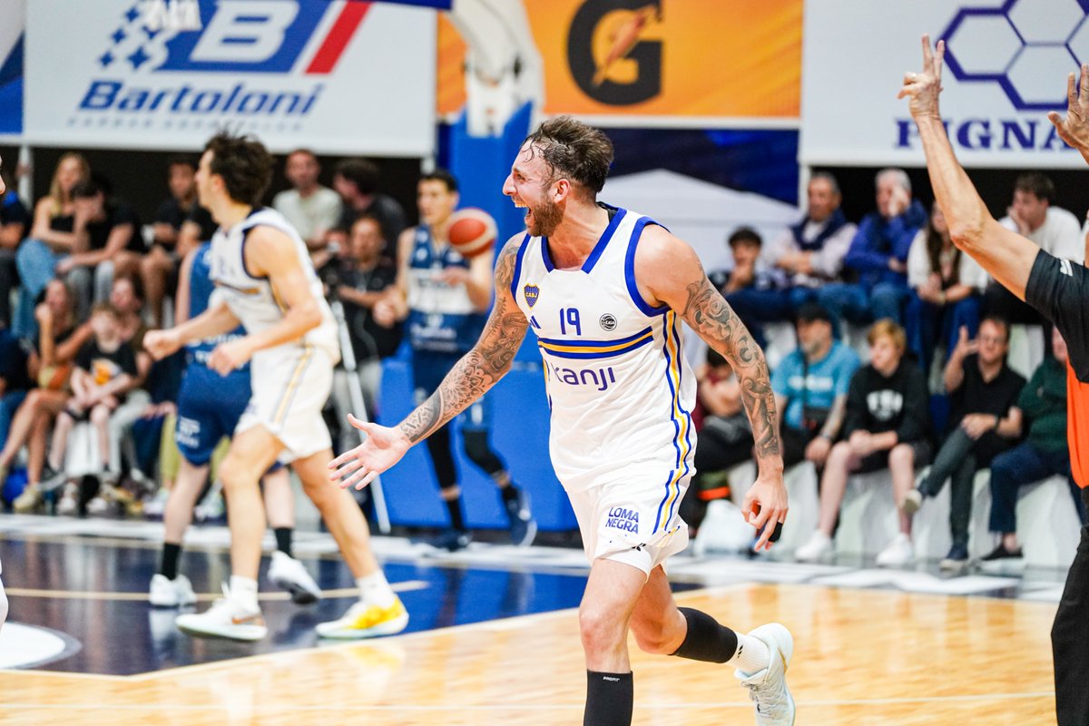 𝗣𝗶𝗽𝗶 𝗰𝗼𝗿𝗮𝘇𝗼́𝗻 💙💛💙

A pesar de las molestias físicas, <a href="/PipiBarreiro/">Pipi Barreiro</a> dijo presente y fue clave en la victoria de anoche:

🏀 18 puntos
🔥 14 unidades en el último cuarto
🙌 18 rebotes
📶 31 de valoración

#DaleBoca 🔵🟡🔵
#LaLigaNacional 🏀