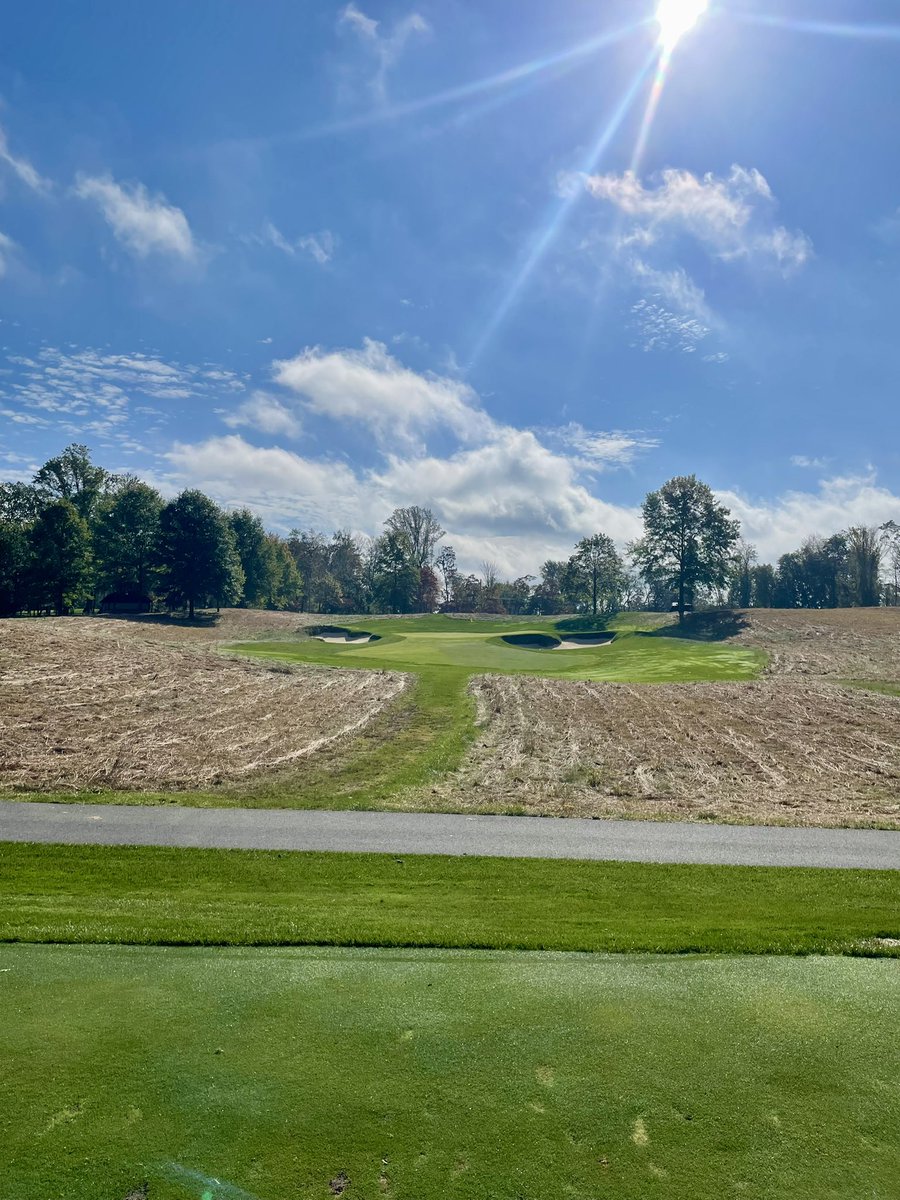 ISOFairways's tweet image. Hamilton Farm Golf Club (Hickory)- Gladstone, NJ

The only USGA rated par 3 course in the United States, the Hickory Course at Hamilton Farm is one of a kind and a remarkable asset to the club.

Playing 3,080 yards with holes measuring between 127 and 229 yards, the course is far…