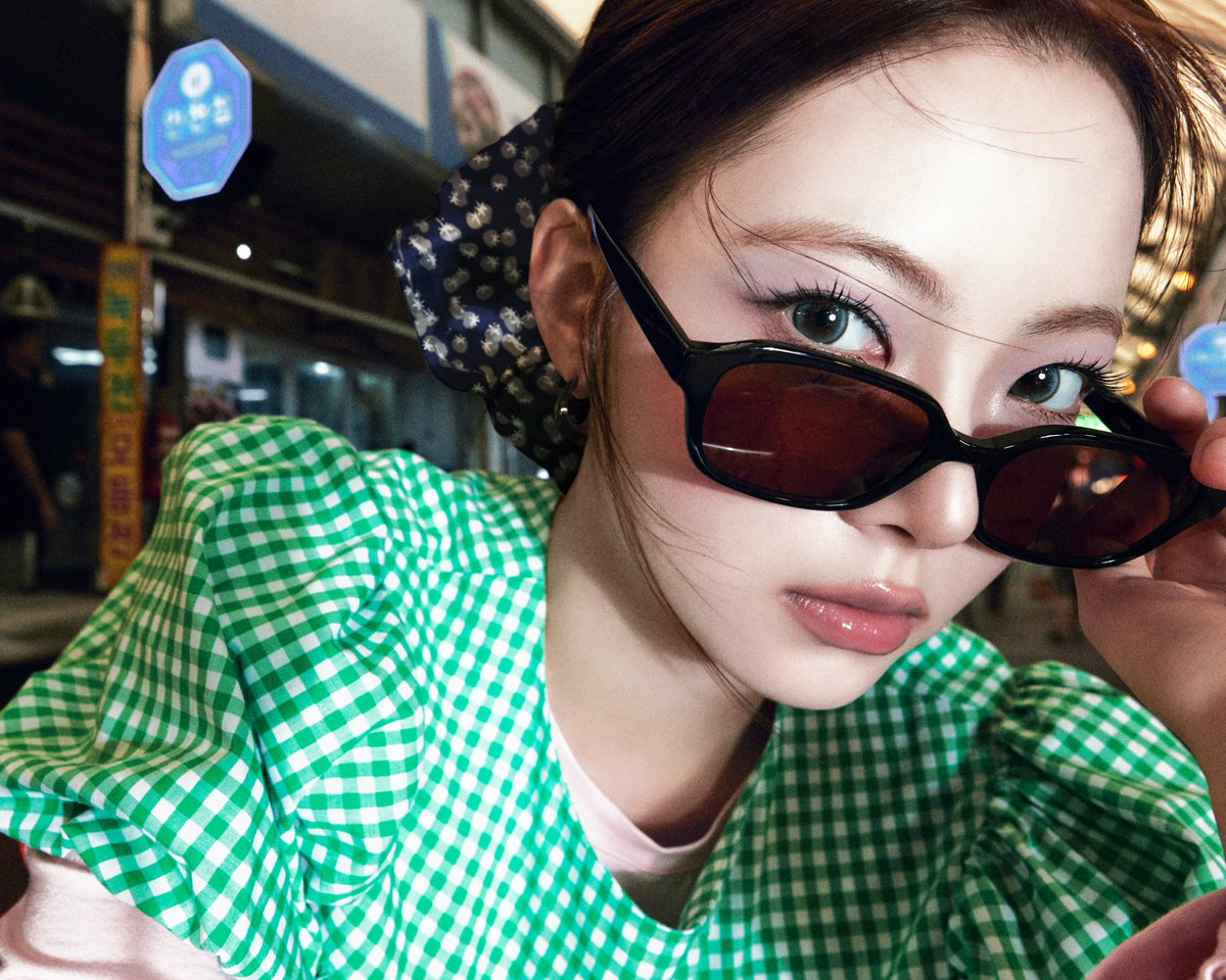 SOURCEMUSIC's tweet image. WEIRD GARLIC🧄
2025.10.24 1PM (KST) | 12AM (ET)
💿Pre-save & Pre-order
le-sserafim.lnk.to/SPAGHETTI
#LE_SSERAFIM #르세라핌
#EAT_IT_UP_SPAGHETTI