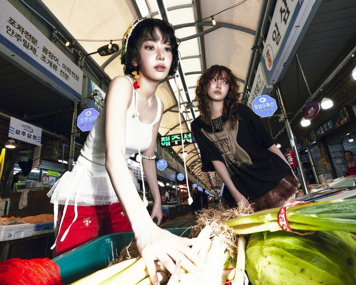 SOURCEMUSIC's tweet image. WEIRD GARLIC🧄
2025.10.24 1PM (KST) | 12AM (ET)
💿Pre-save & Pre-order
le-sserafim.lnk.to/SPAGHETTI
#LE_SSERAFIM #르세라핌
#EAT_IT_UP_SPAGHETTI