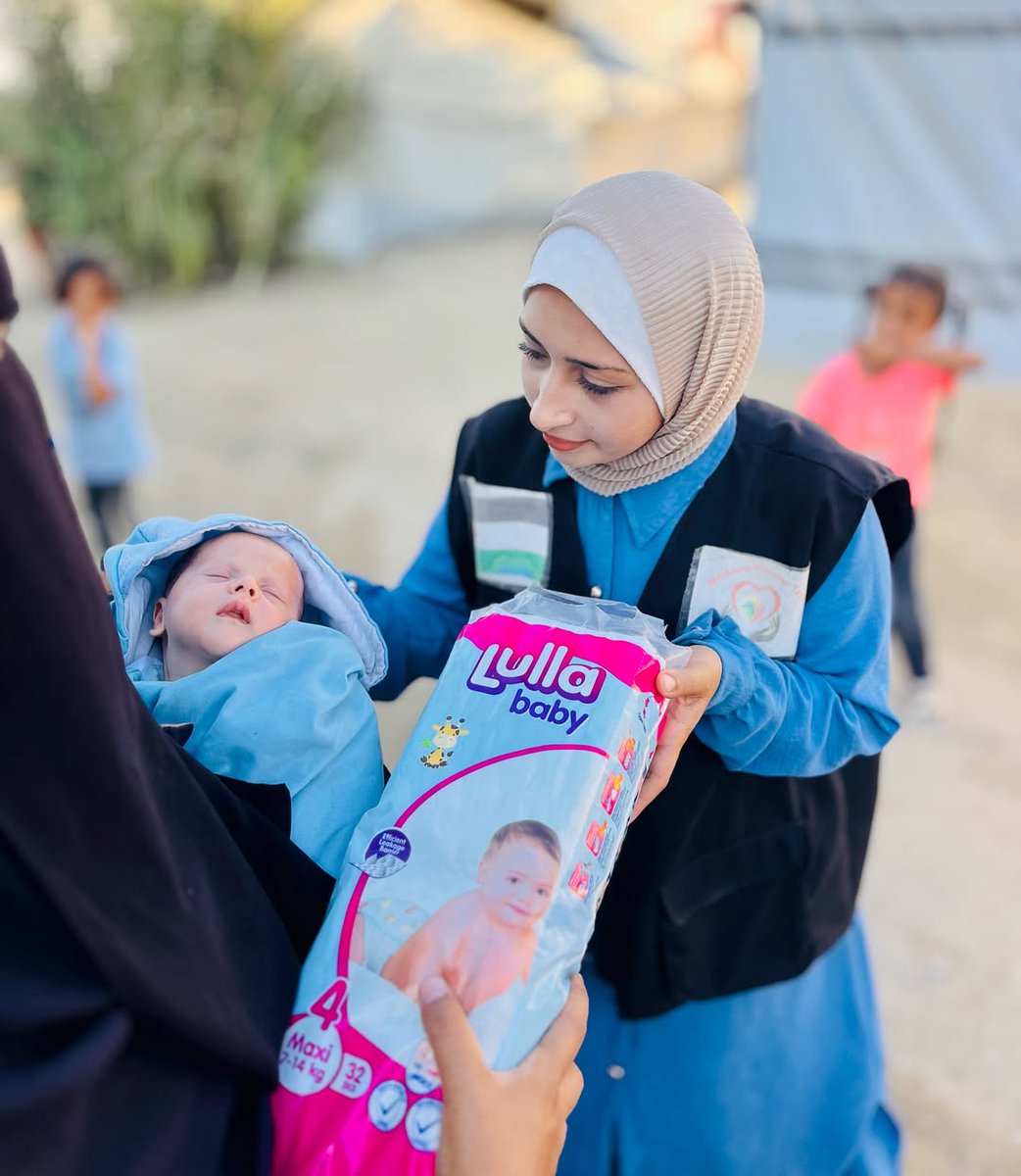 mosheramansour's tweet photo. Donate and support the families of the Gaza Strip, even if it is $1, to provide food, water, clothing and shelter. 
Jazak Allah, thank you all
https://t.co/IV3YMna9uD https://t.co/cLNaNM9GDV