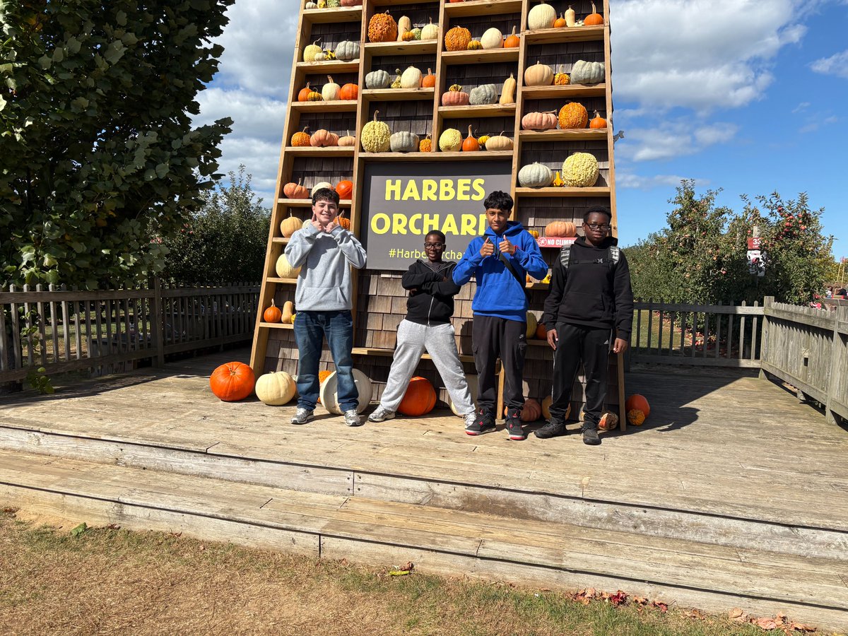 FpcaWest's tweet photo. Our 8th graders had a blast at Harbes Apple Farm! 🍎 From picking apples to planning delicious creations in Mrs. Gulisano’s class, it was a fun-filled day full of hands-on learning and real-world connections. #WHerARTS #FPCA #WHeRiseTogether https://t.co/1I7jw2umCJ