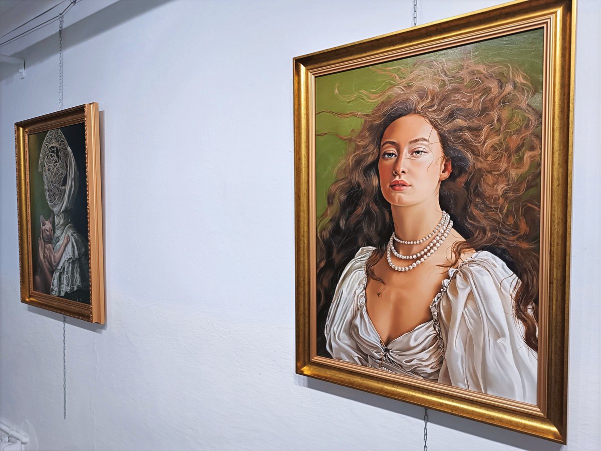 ST0CHA5T1C_ART's tweet photo. GM Dear

Korytarz Gallery at the GDK in Sobolew is hosting a joint exhibition of magnificent paintings by Anna Matuszewska and my prints from the “Implied Gestures”.
.
.
.
.
.
#Yassiek #StochasticArt #art #contemporaryart #digitalart #digitalgraphics #postphotography #photography https://t.co/YmMEhOJpPy