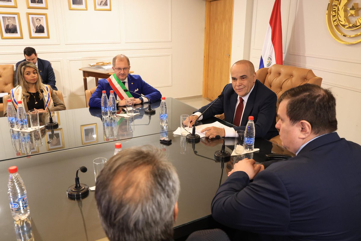 SenadoPy tweet media