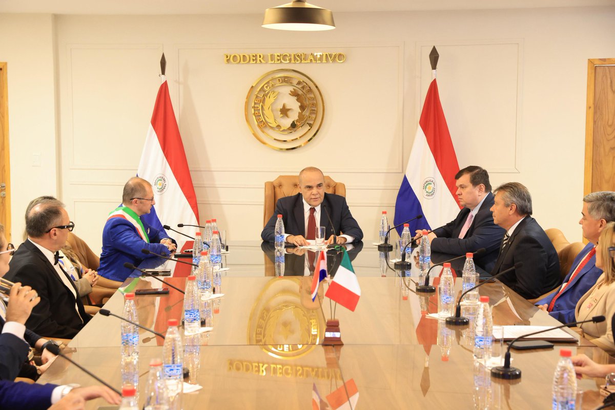 SenadoPy tweet media