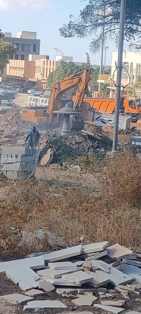 الماضي الجميل والحاضر الحزين
صورة الدمار بتاريخ اليوم، إلى علا أساس (تطوير)