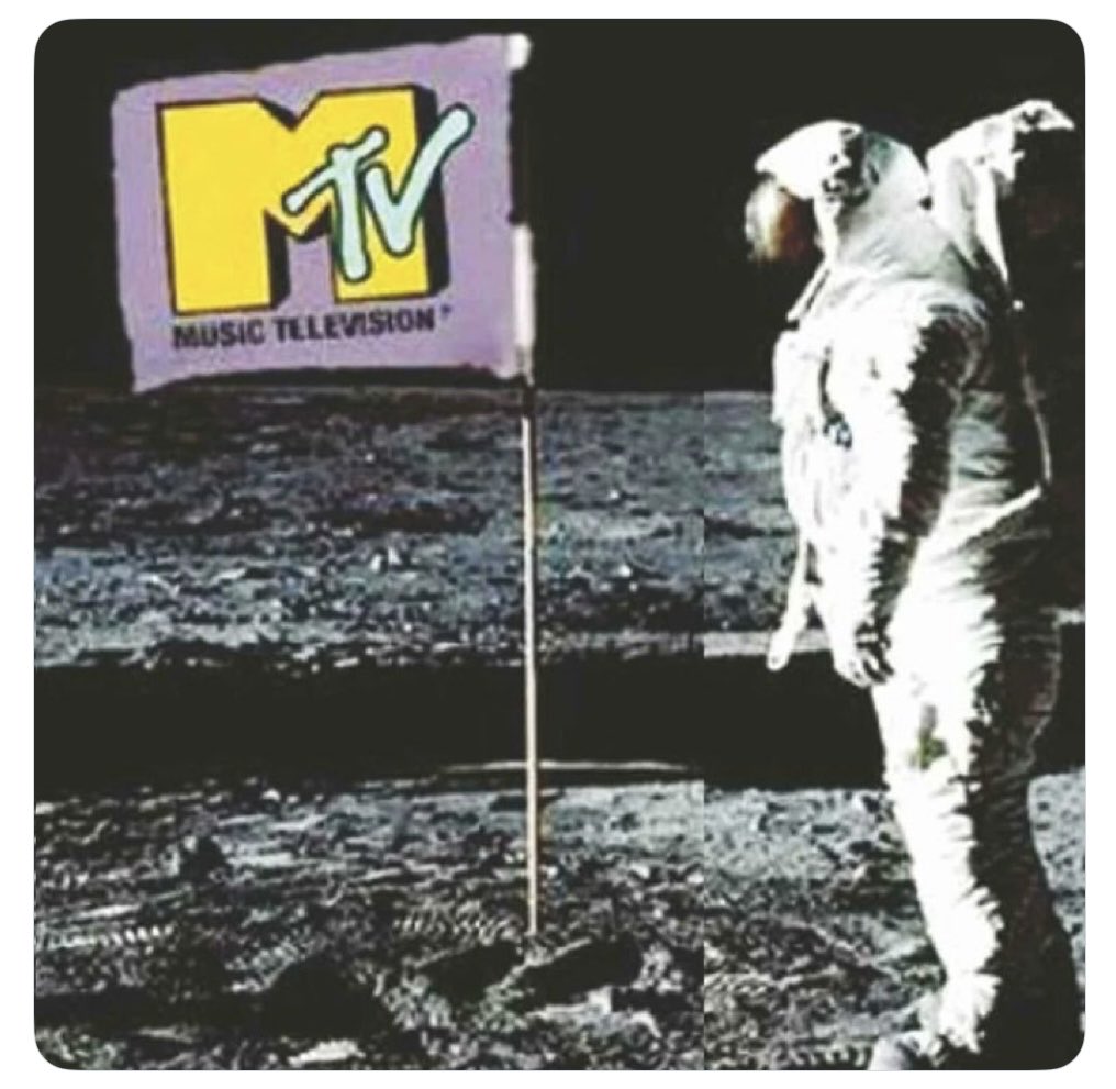 ecuaned's tweet photo. Dejó de ser MTV hace más de 20 años. Igual una pena.

🎶Internet killed the TV star 🎶

#mtv https://t.co/X34AEKzxbN