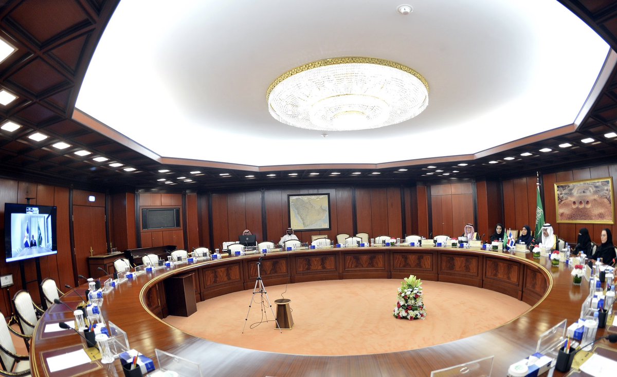 لجنة الصداقة البرلمانية السعودية مع جمهورية الدومينيكان في #مجلس_الشورى برئاسة عضو المجلس رئيس اللجنة الدكتور فهد الطياش، تعقد اجتماعًا مع لجنة الصداقة البرلمانية النظيرة في برلمان جمهورية الدومينيكان برئاسة رئيس اللجنة ميغيل ألبرتو بوغارت مارا، وذلك -عبر الاتصال المرئي-.