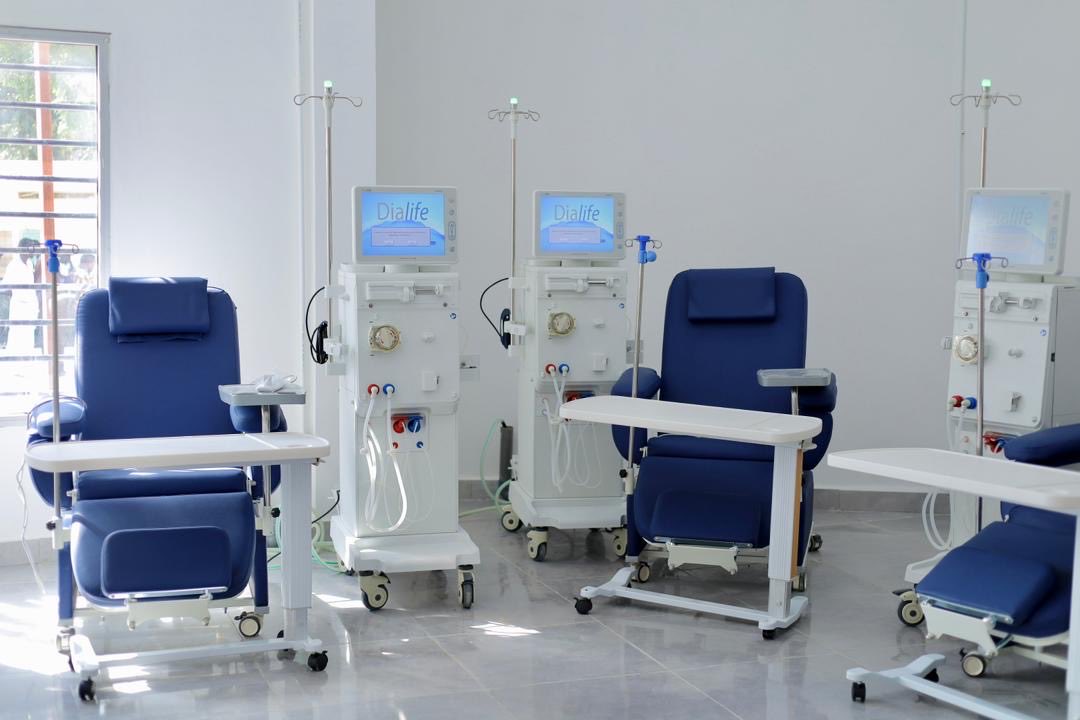 Le système de santé camerounais s’enrichit avec un Nouveau Centre d’hémodialyse à l’hôpital régional annexe de Mokolo. Petit à petit nous faisons notre bonhomme de chemin.