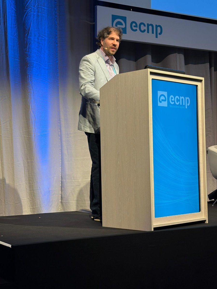 It was great to present on placebo and nocebo effects in depressive and anxiety disorders in an educational update session at the ECNP Congress in Amsterdam. Many thanks to the educational committee for inviting me! <a href="/ecnptweets/">ECNP</a>