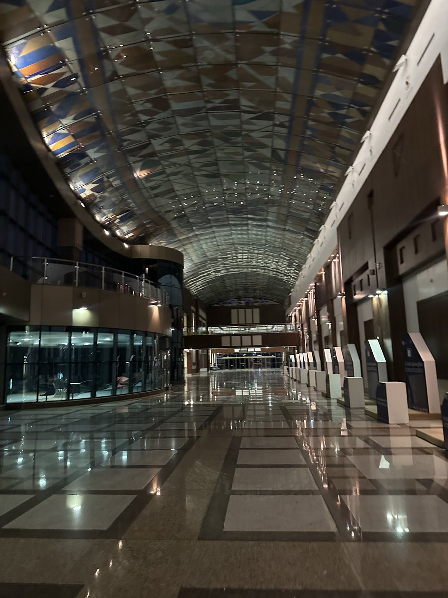 يا سلام بس اقفل الباب و امشي