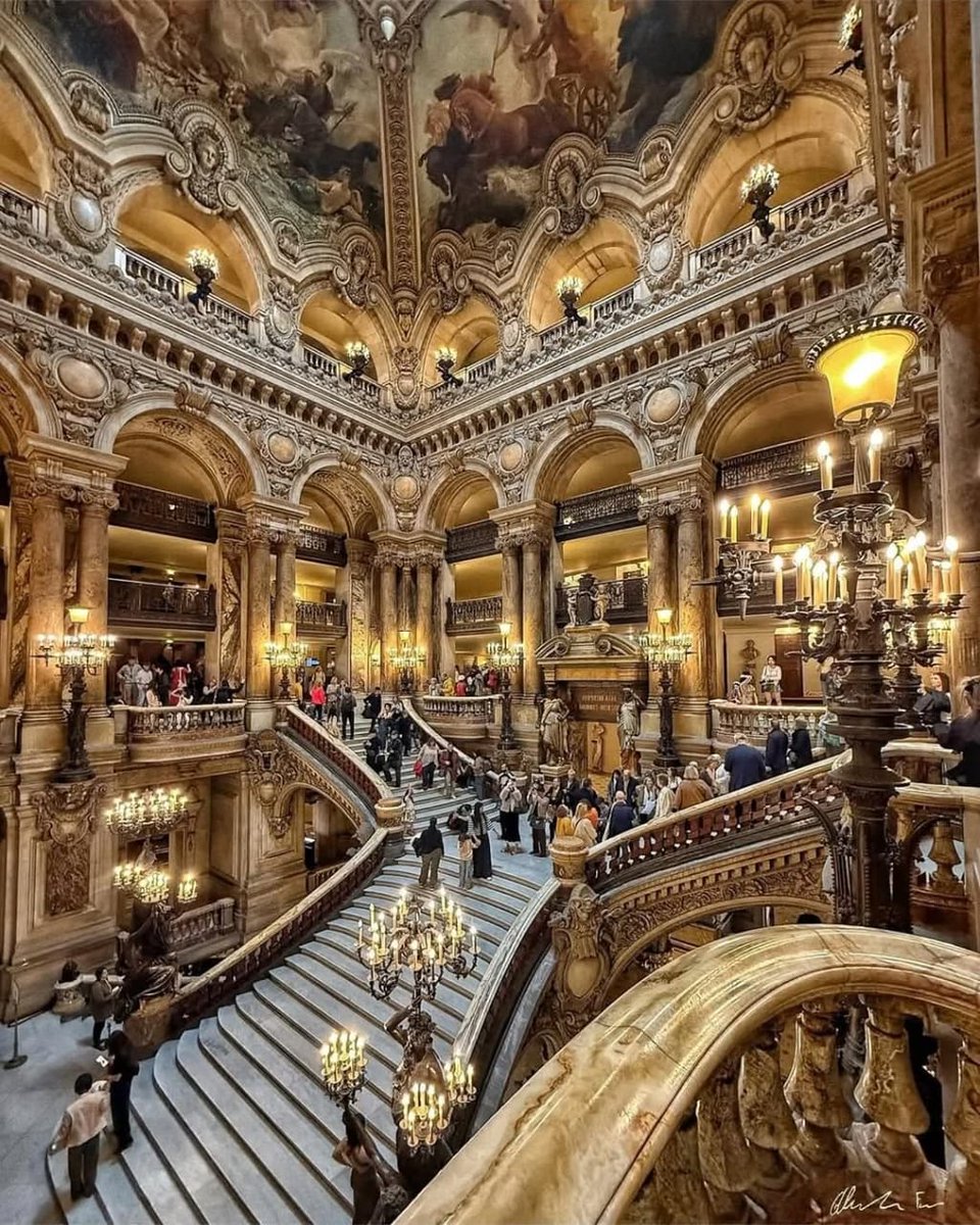 HerodotusWave's tweet image. The Grand Staircase of the Palais Garnier, also known as the Opéra Garnier, in Paris, France.