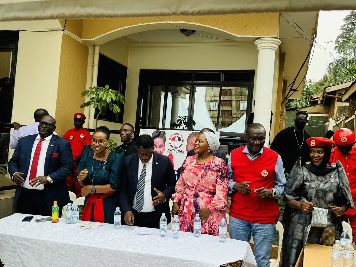 We are live in Rubaga south on protest vote and NUP MANIFESTO as kampala Nup flagbearers. Thanks Reign for standing behind Euginia and for gracing the event.