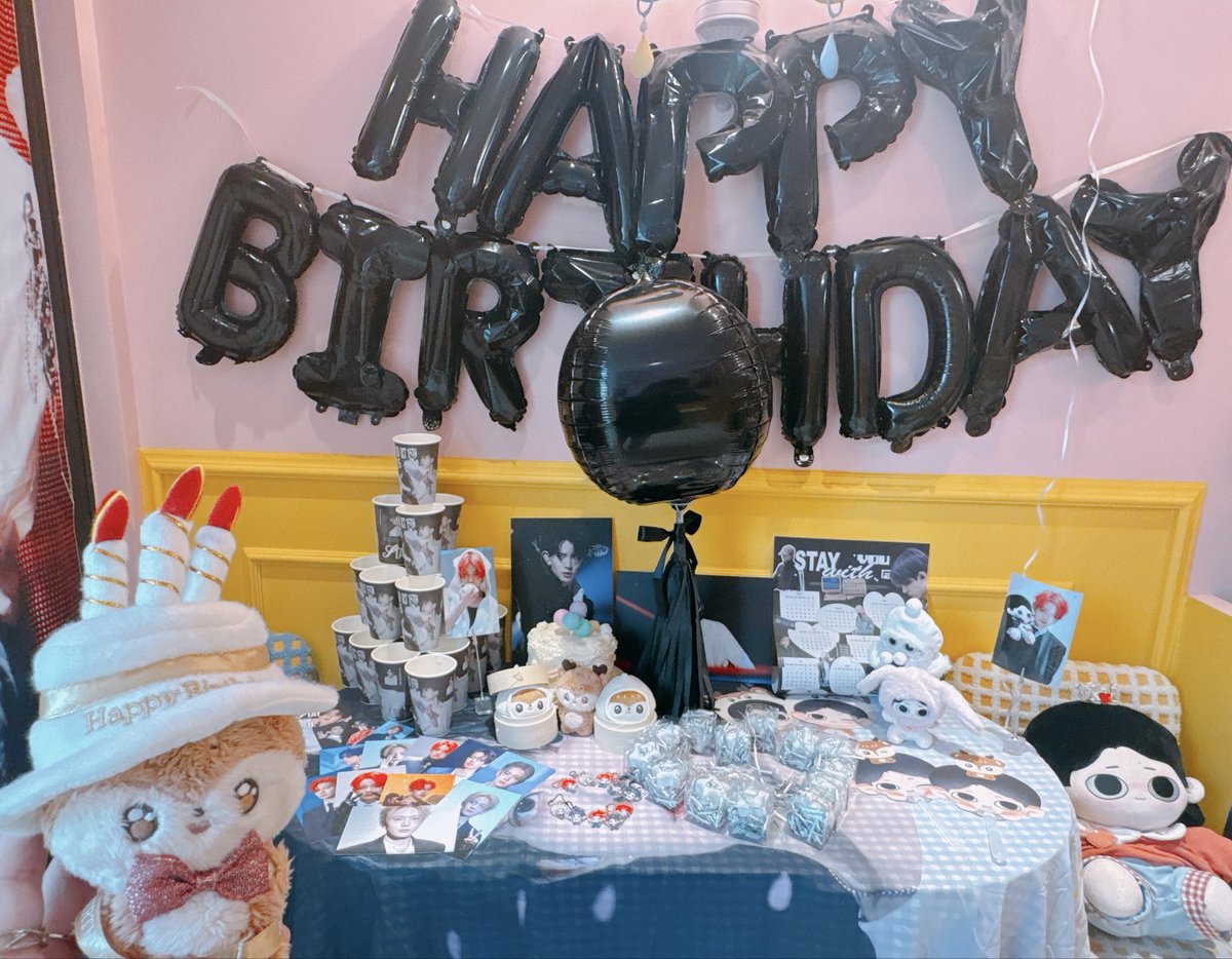 mioen_h1130's tweet image. 만두씅当たらなくて残念だったけど特典も全部可愛かった😭ヒスン誕生日おめでとう♡🎂

#STAY_WITH_HEESEUNG
#BornOfStarlightHeeseung
#희승이랑_영원히_함께할_1015