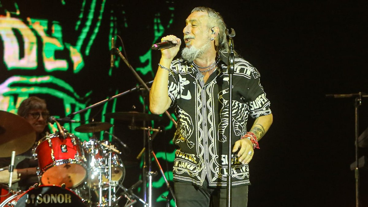 El pogo feliz del <a href="/monokpg/">martin fabio</a> y Kapanga en Godoy Cruz 🤘 sontrip.com.ar/kapanga-y-la-r…