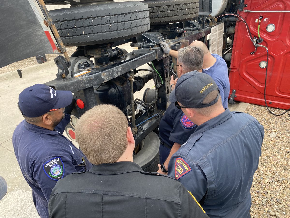 Last week, <a href="/NSP_CarrierEnf/">NSP Carrier Enf</a> hosted Troopers and Officers from 11 other states for a training on post-crash investigations. 

A great week to share knowledge that will make roadways safer across America!