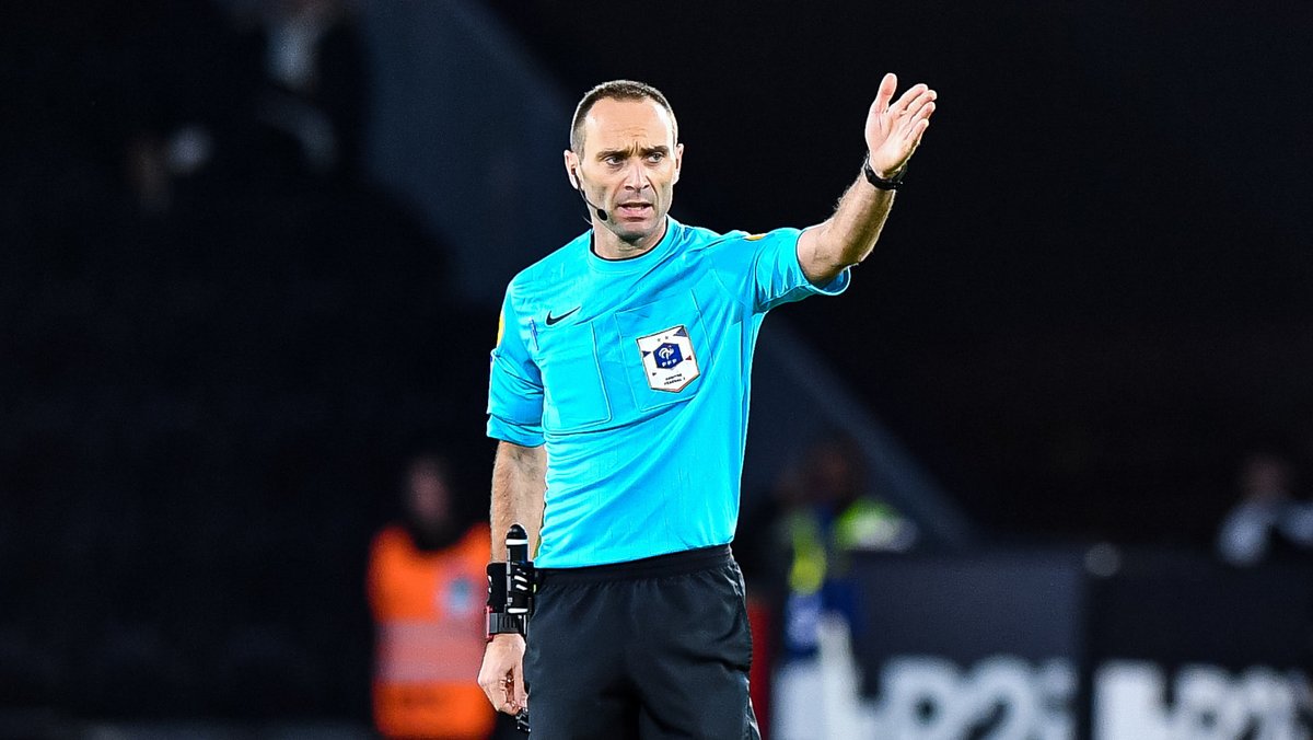 🚨Thomas Léonard sera l’arbitre de la rencontre entre le LOSC et le FC Nantes dimanche soir !🚨