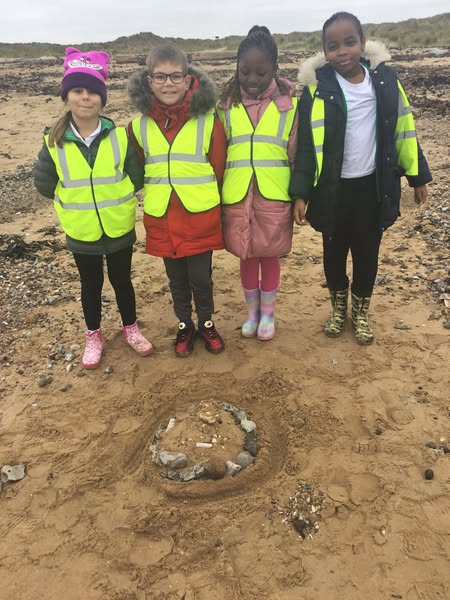 AlphonsusSt's tweet photo. Year 4 have had a fantastic day at Teesmouth and North Gare today. 🌊Children explored the sand dunes and the mouth of the River Tees. 👏😀 
#teesmouthfield #strongershores https://t.co/SKBUg9bVbK