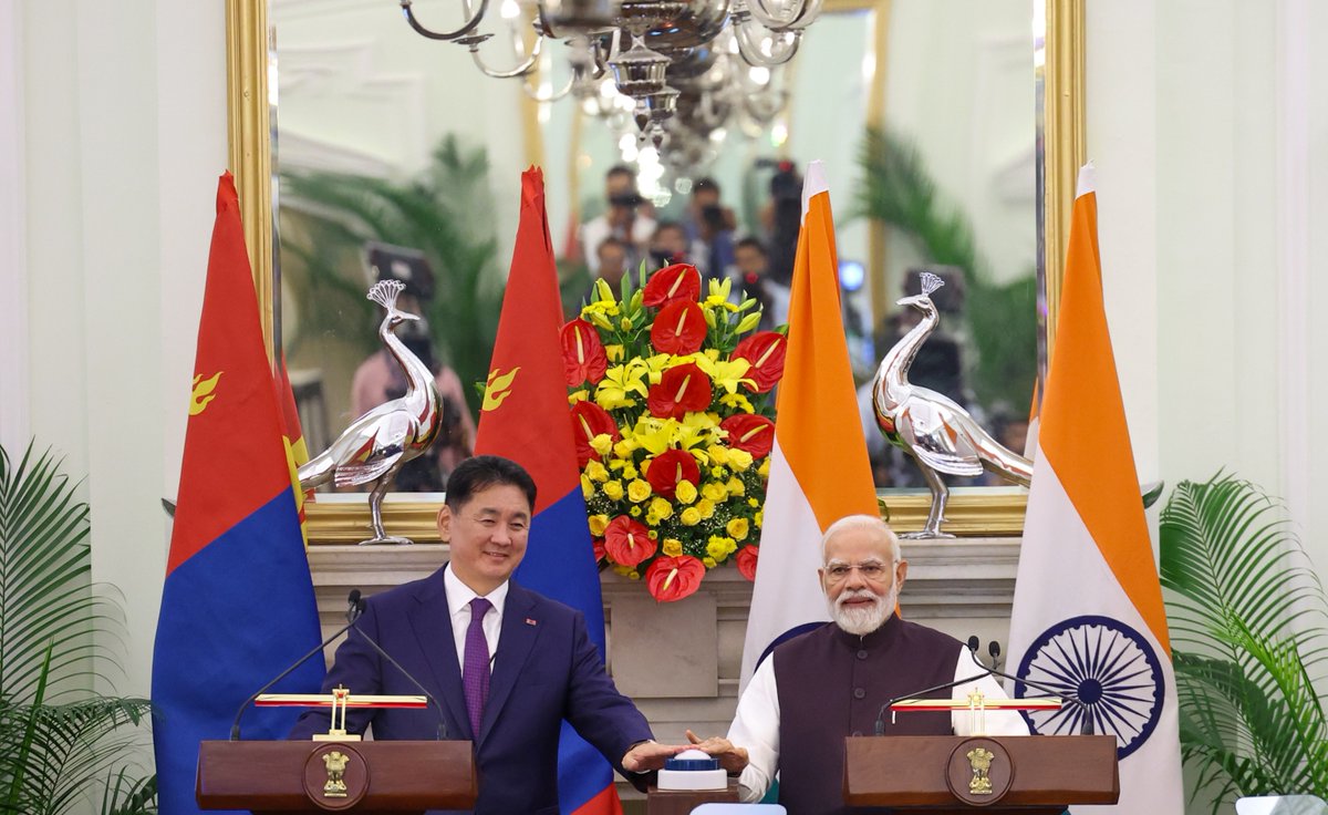 narendramodi's tweet image. Cultural bonds are at the core of the India-Mongolia friendship. In this regard, we have taken key decisions like sending Holy Relics of Lord Buddha's two disciples from India to Mongolia, enhancing capacities for teaching Sanskrit at the Gandan Monastery, supporting Mongolia’s…