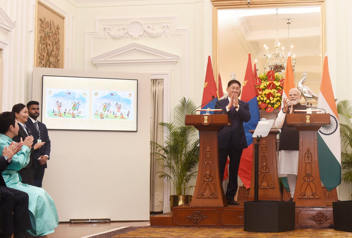 narendramodi's tweet image. Cultural bonds are at the core of the India-Mongolia friendship. In this regard, we have taken key decisions like sending Holy Relics of Lord Buddha's two disciples from India to Mongolia, enhancing capacities for teaching Sanskrit at the Gandan Monastery, supporting Mongolia’s…