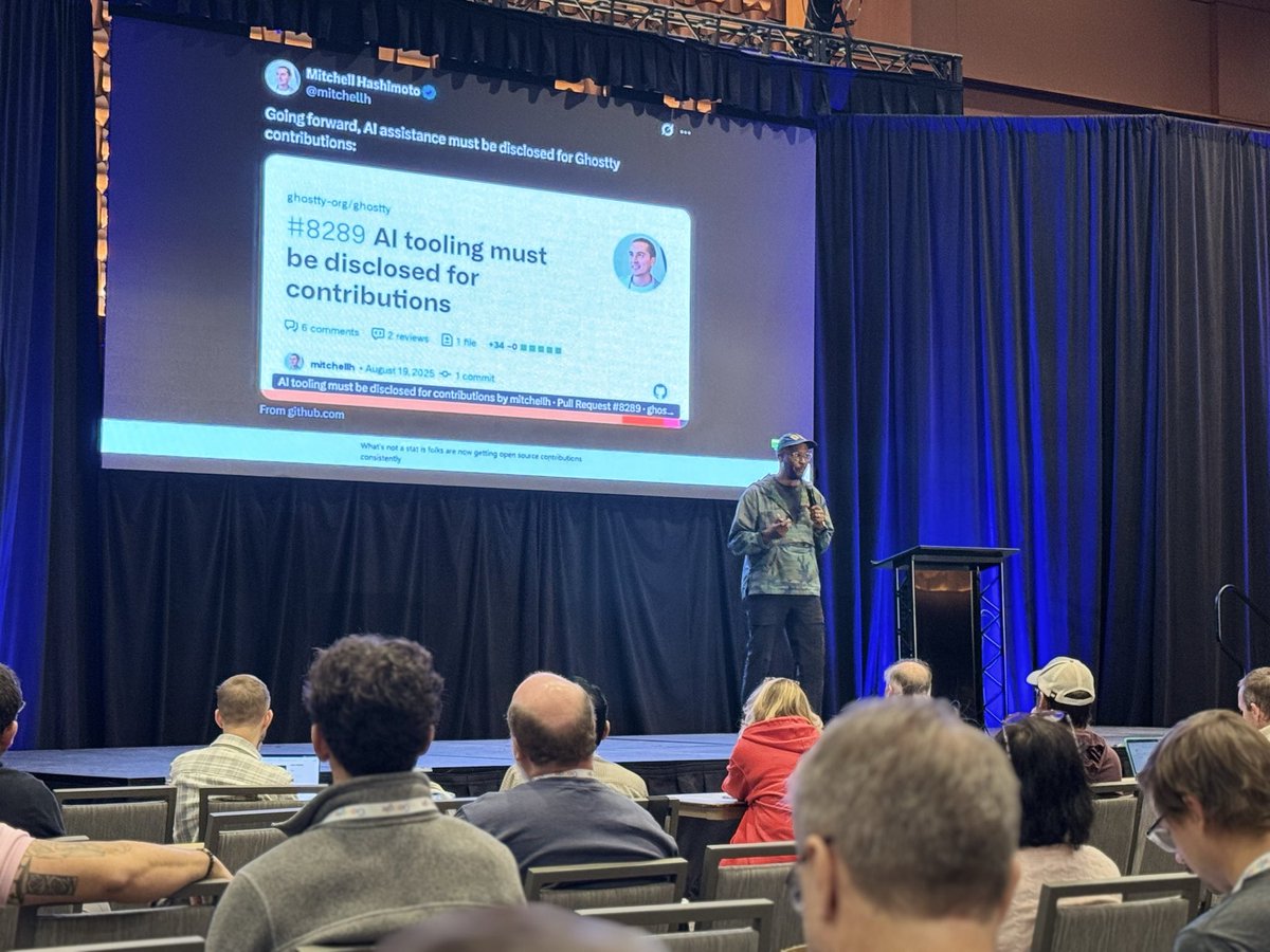robocell's tweet image. Watching @bdougieYO talk about open source and AI at #AllThingsOpen!