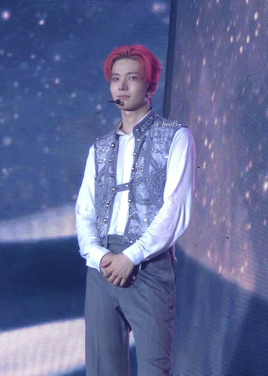 heel5_'s tweet image.  ︎︎
𓇬𓂂𓈒 Heeseung Happy Birthday 𓈒𓂂𓇬

#STAY_WITH_HEESEUNG
#BornOfStarlightHeeseung
#희승이랑_영원히_함께할_1015