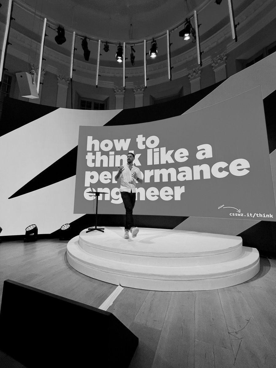 csswizardry's tweet image. Thanks for having me, @storyblok!

Photo by @jeremenichelli