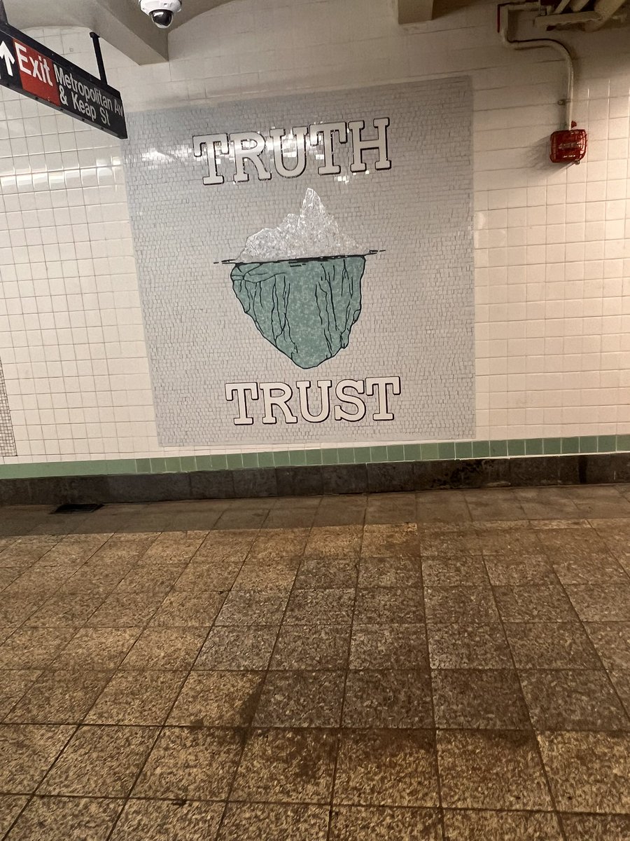 They’re calling it the worst wall art of all time