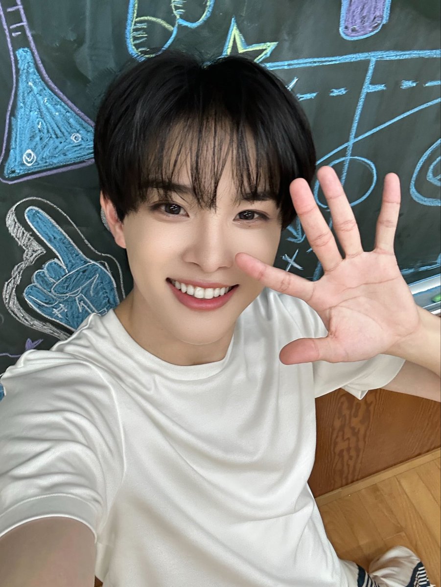 aoen 礼央 パネル aoen on X