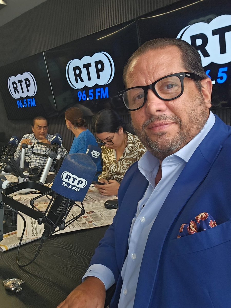 Gracias a <a href="/RtpEcuador/">RTP Ecuador 96.5 Fm</a> <a href="/donramon_10/">Ramón Sonnenholzner</a>
<a href="/Lmarangonib/">Larissa Marangoni</a>
<a href="/CaesarAemilius/">César Febres-Cordero L.</a>
por su espacio y sus opiniones con respecto a este grupo de pensamiento que busca un mejor #Ecuador 
youtube.com/watch?v=CDPWP-…