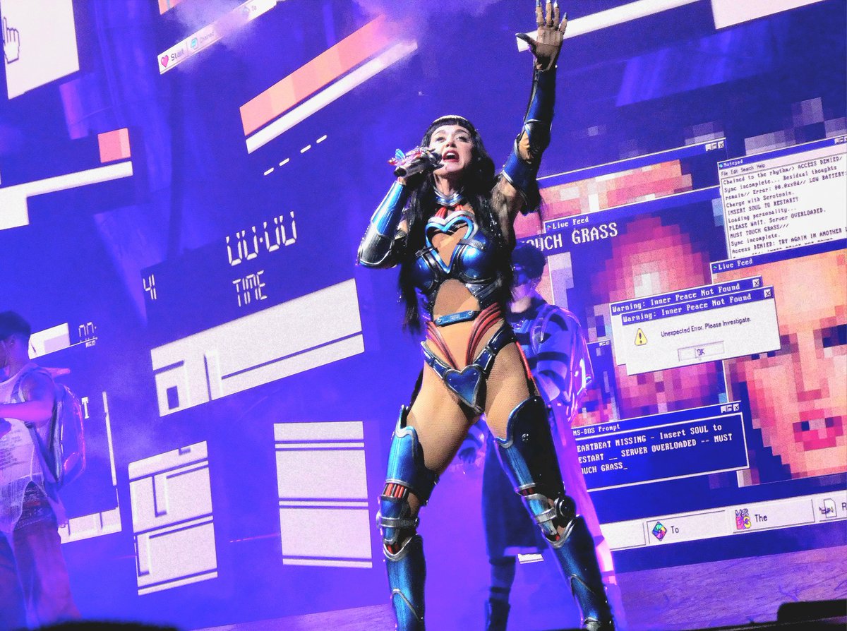 eemrb's tweet image. Katy Perry #TheLifetimesTour 13 Oct 25 @TheO2 #KatyPerry #KatyPerry143