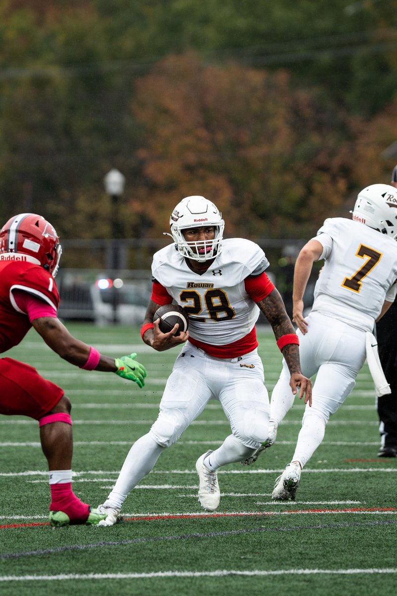 Rowan_Football's tweet photo. 📸 files from the Breakfast Bowl 🐖🏆

#d3fb #gameday #breakfastbowl #porkroll #win https://t.co/tXEF67R2O4