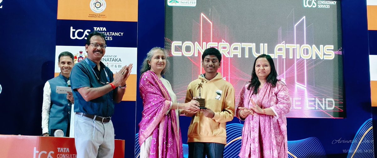 krcscbhavnagar's tweet photo. Bhavnagar District Scores #Double #Hattrick at #RuralITQuiz! Songadh Ashram School becomes #StateChampion for the #6thTime.
Bhavnagar’s Pratham C Dand from M.J.C.K.R. H.S. School, Songadh, secured 1st rank at the State Level #RuralITQuiz2025, organized by @InfoGujcost & @TCS. https://t.co/nz1dtm6qpI