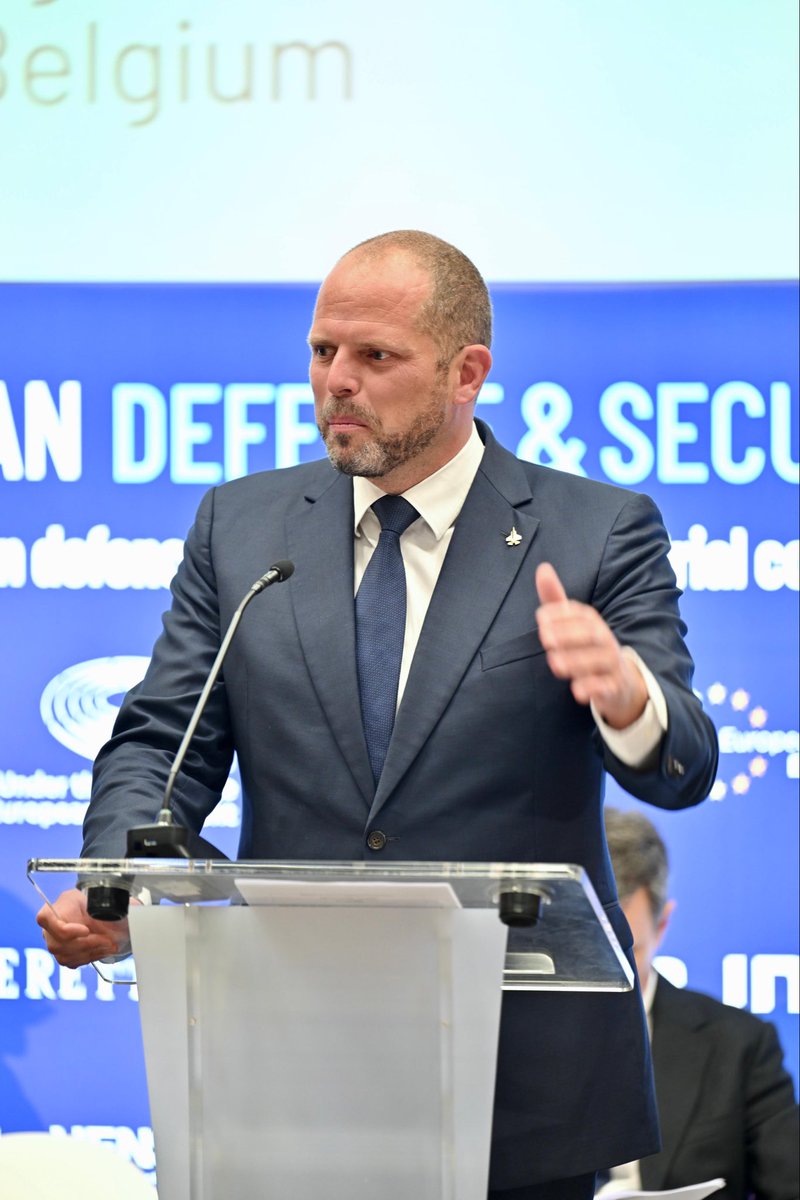 🎙️ Honoured to open the European Defence Conference in Brussels this morning, alongside <a href="/vonderleyen/">Ursula von der Leyen</a> and <a href="/KubiliusA/">Andrius Kubilius</a>. I shared my views on the importance of rapid technological development for Europe’s resilience, and what we must do to foster it. 🇪🇺 #EUdefence <a href="/CSDS_Brussels/">CSDS</a>