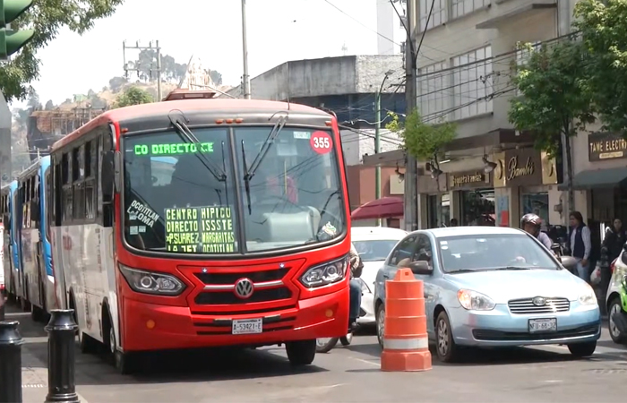 🚌💰 Transportistas del #Edomex prevén mejoras en el servicio tras aumento tarifario
A partir del 15 de octubre, el pasaje mínimo subirá 2 pesos, según la #CanapatEdomex, que asegura que los usuarios verán mejoras en las unidades del Valle de México y Toluca. ⛽💸