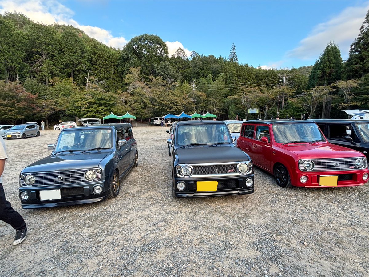 yiyz6's tweet photo. 京都アルトオフ初参加
台数がめちゃ多くてビビった！
来年も参加する！たぶんw
毎度ながら写真ほとんど撮ってない…
#アルトオフ
#アルト・ワークスミーティングin京都2025
#ラパン　#ラパンSS https://t.co/ur9skJiLi9