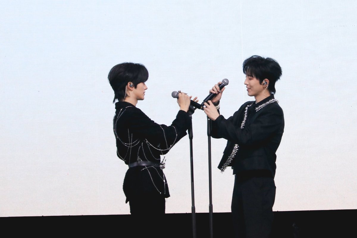 mininook_'s tweet image. ᴍᴇᴍᴏʀʏ ʙᴏx (3)
•
#D4FerventBKK #XingQiu
#QiuDingjie #KipukaQiu #ชิวติ่งเจี๋ย #หวงซิง
#HuangXing #EliotHuang