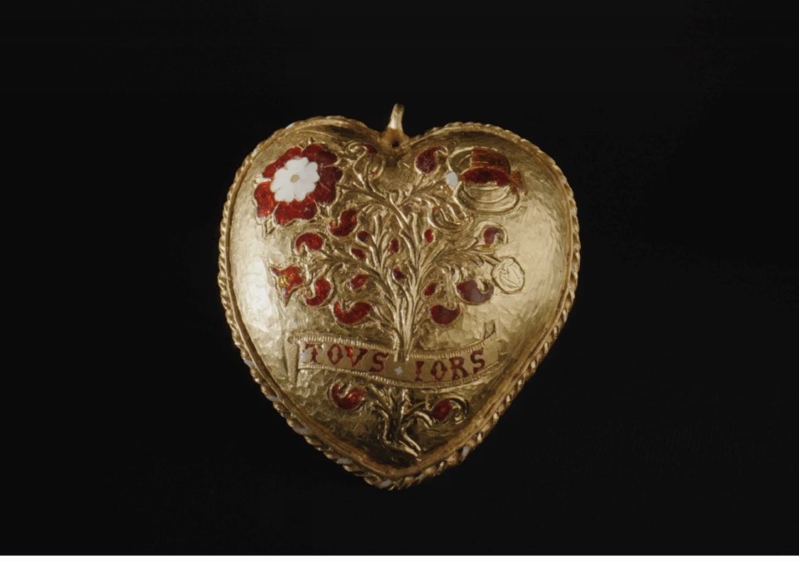 moanaweilc tweet media