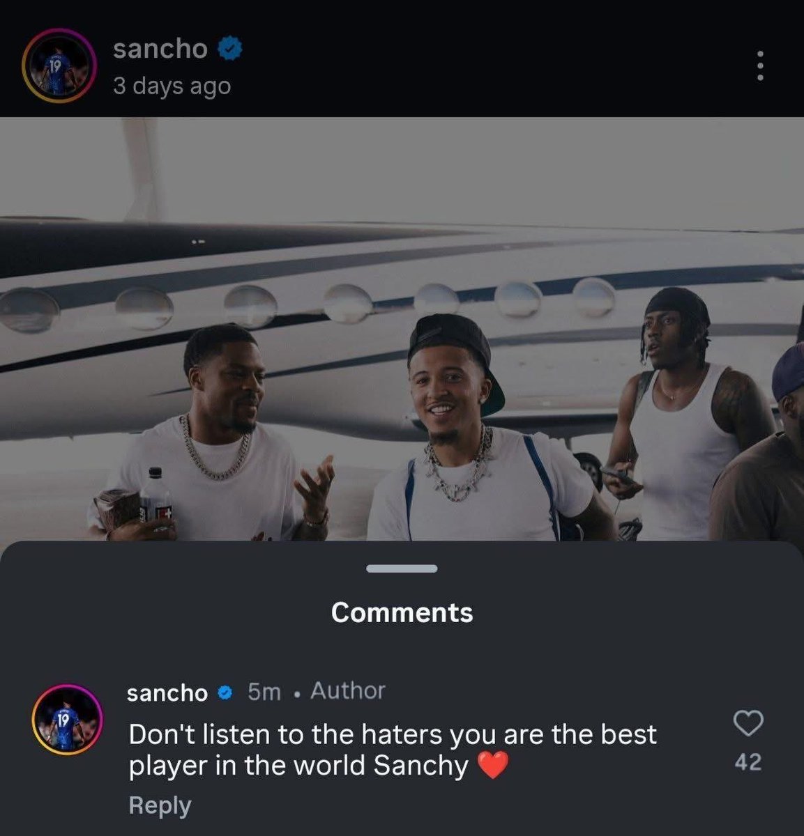 FTBLsection's tweet image. 🚨Jadon Sancho forgot to switch to his other account while replying to himself 😅