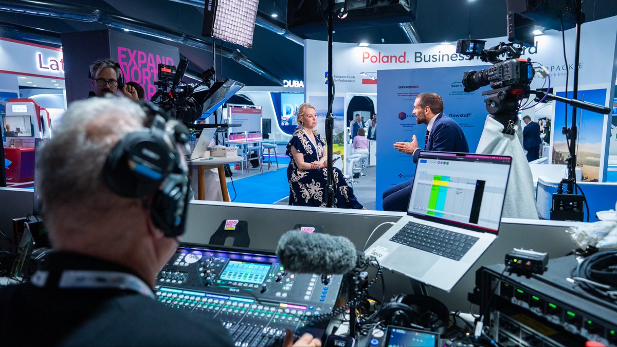 Day 3 was all about connections.
The Italian Pavilion buzzed with start-ups pitching, investor dialogues, and cross-border collaborations.

Italy’s 30 start-ups proved once again that innovation thrives where ideas meet people — and partnerships are born. 🇮🇹

📍 Dubai Harbour |