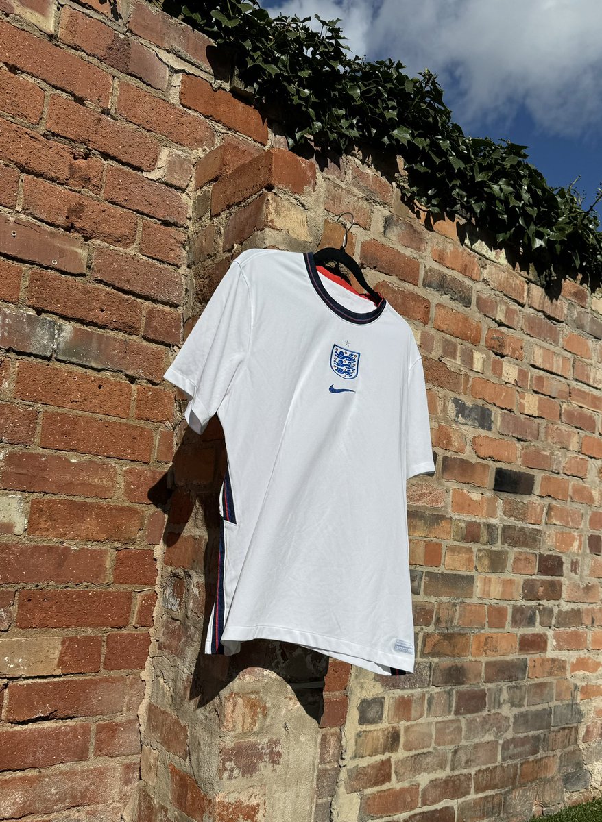 FilthyTops's tweet image. It’s another Filthy Football Shirts giveaway 🏴🏴🏴
If Harry Kane scores against Latvia we’re giving away this 2020 Home Shirt!
Size: Large
To enter:
1: Follow us 🎯
2: Repost/Like this👍🏻
3: Tag a mate 🥰
Also 3x £10 vouchers to be won for FilthyFootballShirts.com!