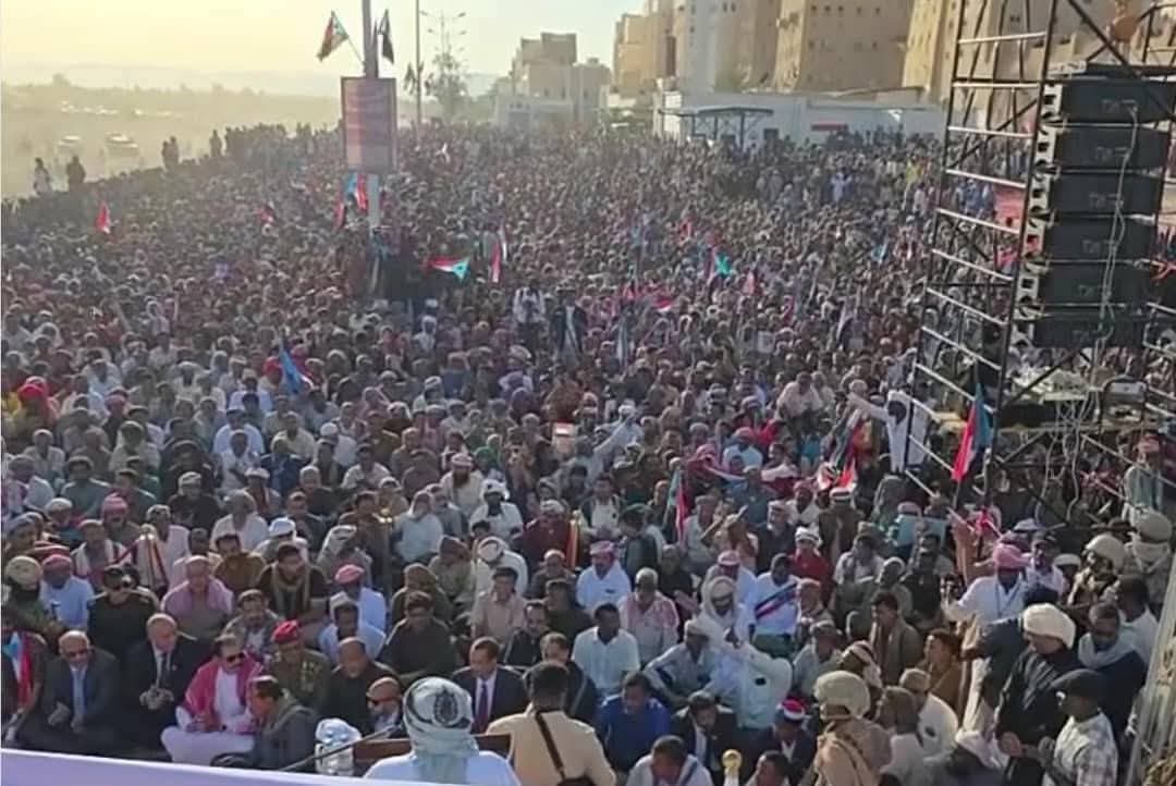 مليونية أبناء حضرموت في شبام يؤكدون أن الجنوب اليوم أكثر تماسكًا وصلابة وإصرارًا على انتزاع حقه المشروع في الحرية والسيادة على أرضة
#اكتوبر_الجنوب_عهد_جديد 
#اكتوبر_موعدنا_حضرموت_والضالع 
#عيدروس_الزُبيدي