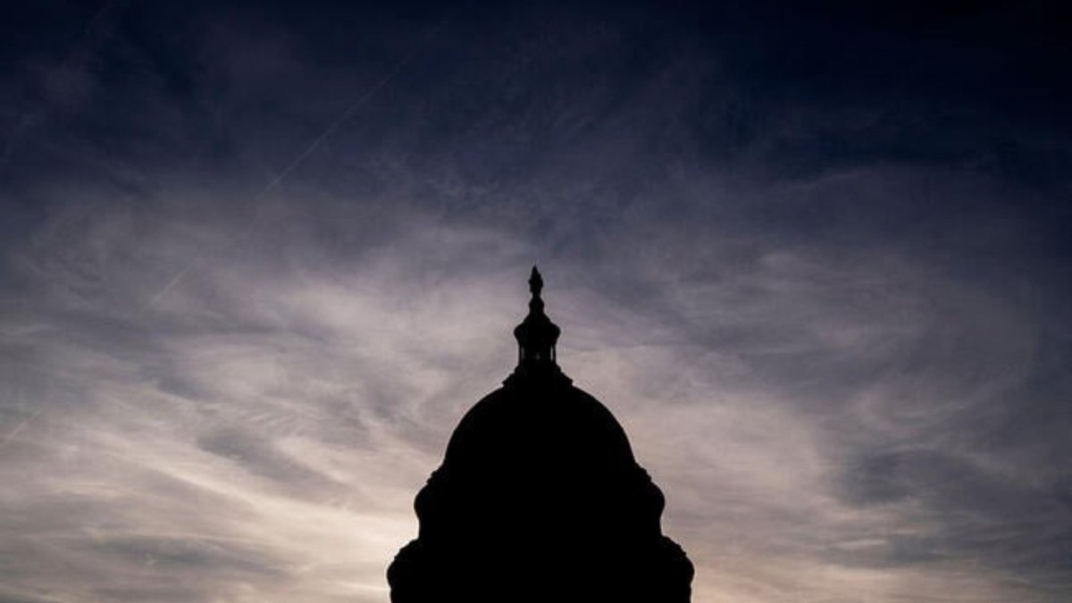 insidehighered's tweet image. Researchers and Colleges Face Federal Shutdown Impacts

Two weeks into the government shutdown with no resolution in sight, higher ed associations &amp;amp; researchers say the inability of scientists to contact federal agencies or get new grants is causing harm. bit.ly/4hb3wnw