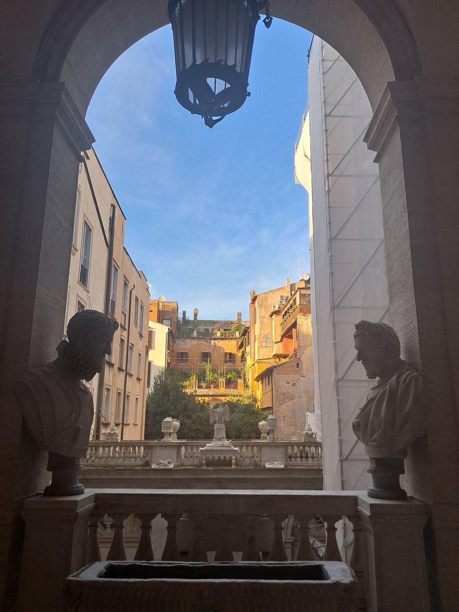 In corso il dibattito su #relazioni #transatlantiche nella splendida cornice del <a href="/centrostudiusa/">CentroStudiAmericani</a> a #Roma, tavolo denso di expertise <a href="/Geopoliticainfo/">Geopolitica.info</a> <a href="/IAIonline/">Istituto Affari Internazionali - IAI</a> <a href="/FCoticchia/">Fabrizio Coticchia</a> <a href="/mazziottidicels/">Matteo Mazziotti di Celso</a> <a href="/eliocalcagno/">Elio Calcagno</a> <a href="/g_natalizia/">Gabriele Natalizia</a> <a href="/LorenzoTerm/">Lorenzo Termine</a> <a href="/guerini_lorenzo/">Lorenzo Guerini</a>