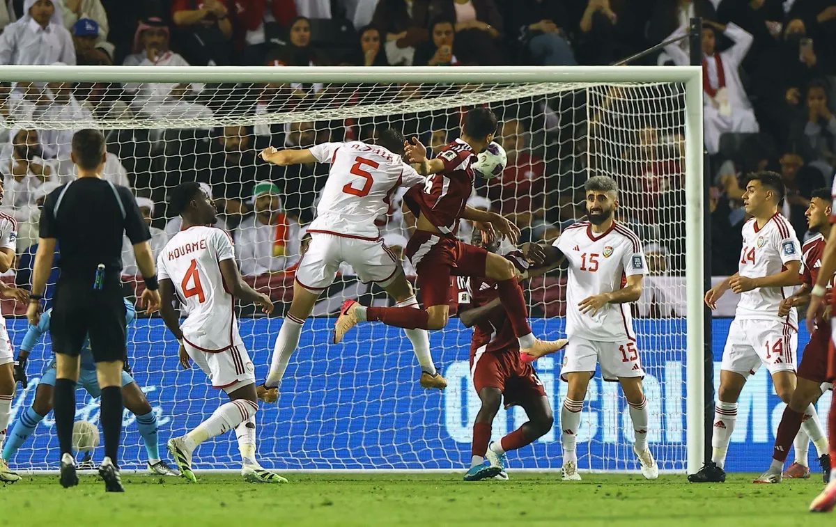 Le Qatar se qualifie pour la Coupe du Monde 2026 après sa victoire contre les Émirats.

Le Al-Anabi continue de briller au niveau continental et renforce sa position parmi l'élite des équipes asiatiques.

🔗 arabcanadanews.ca/fr/article/le-…