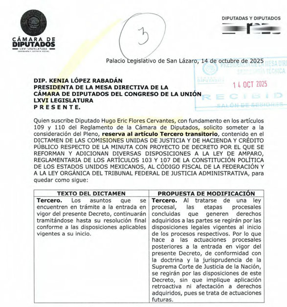 Juan_OrtizMX's tweet photo. 🗳📌 Siempre sí habrá retroactividad (no total) en la Ley de Amparo...

Al parecer el diputado Hugo Eric Flores (Morena) fue el elegido para presentar la propuesta anunciada por Sheinbaum anteriormente. 

Se haría una modificación al tercer artículo transitorio de la reforma a la Ley de Amparo, el punto que generó polémica por posible retroactividad.

📍 ¿Qué cambia?

El texto original decía que los juicios en curso seguirían con la ley anterior hasta su conclusión.

Con la nueva redacción, se señala que solo las etapas que ya pasaron se rigen con la ley vieja, pero las que faltan se ajustarán a la nueva Ley de Amparo.

Es decir, solo se aplicará la nueva ley a las partes del juicio que aún no se han desahogado, sin modificar lo que ya ocurrió.